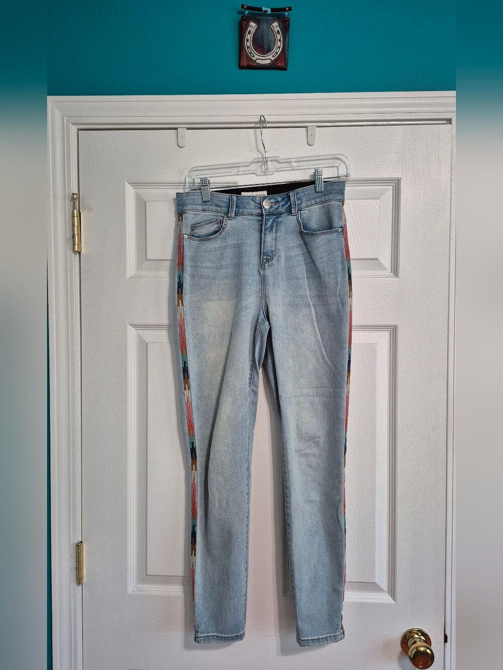 Knox Rose Light Wash Skinny Jeans with Multicolor Side Embroidery